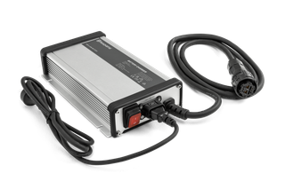 Husqvarna Schnellladegerät PS900C 900 Watt für 48V Akkus